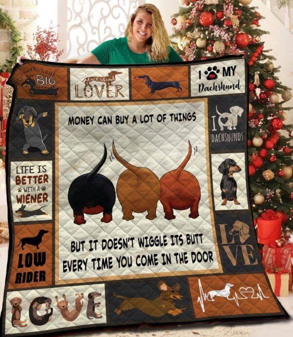 Money Can Buy A Lot Of Things But It Doesn'T Wiggle Its Butt Everytime You Come In The Door Love Pets Fleece Blanket Sherpa Blanket
