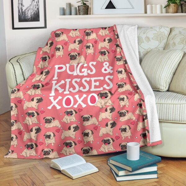 Pugs And Kisses Fleece Blanket Sherpa Blanket