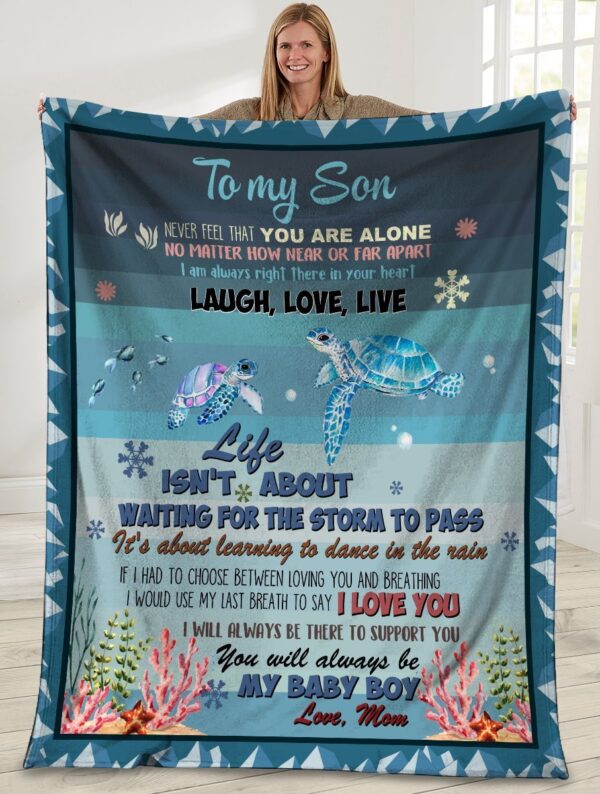 Mom To Son Remember That You Are Not Alone 3D All Over Printed Fleece Blanket Sherpa Blanket
