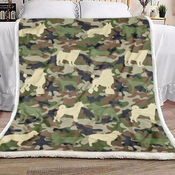 Dog Camouflage Fleece Blanket - Sherpa Blanket