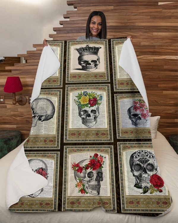 Dictionary Page - Skull Fleece Blanket - Sherpa Blanket