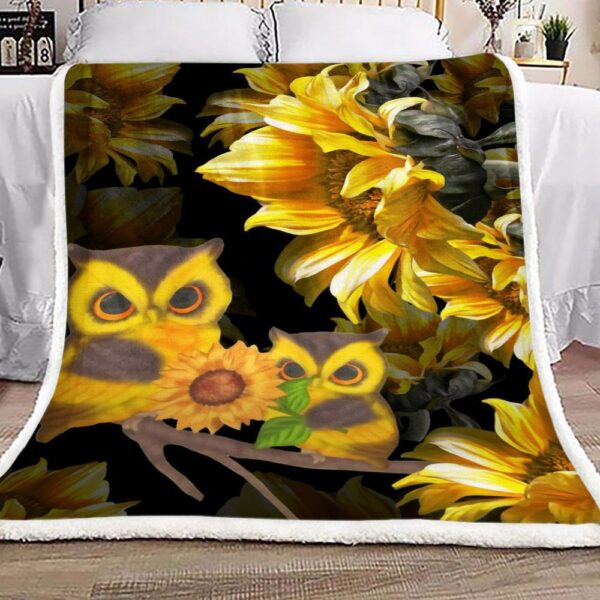 Sunflower Strigidae Owl Fleece Blanket Sherpa Blanket