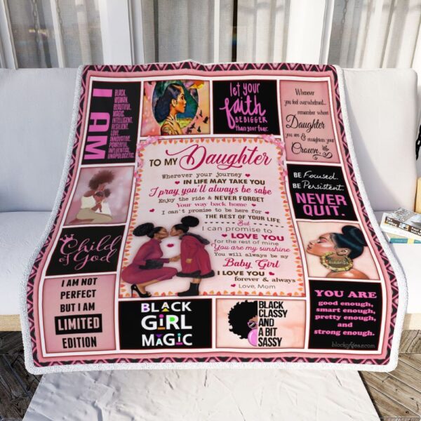 To My Daughter You Are My Sunshine Love Mom Black Woman Fleece Blanket Sherpa Blanket