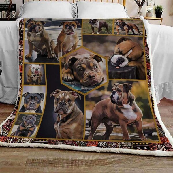 Old English Bulldog Look Fleece Blanket Sherpa Blanket