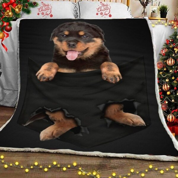 Rottweiler In Pocket Fleece Blanket Sherpa Blanket