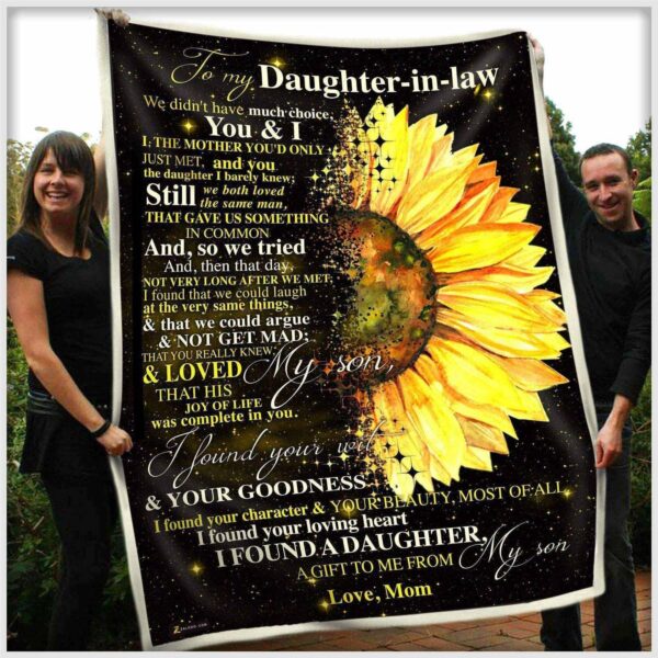 Daughter in law I found a Daughter Fleece Blanket Sherpa Blanket