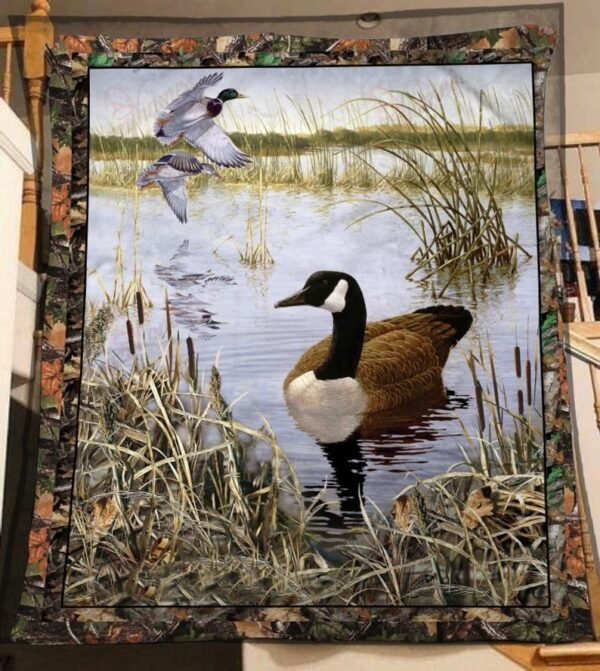 Duck Hunting Waterfowl Camouflage Fleece Blanket Sherpa Blanket