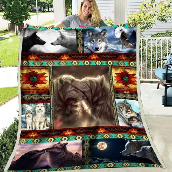 Native Pattern Wolves Fleece Blanket Sherpa Blanket