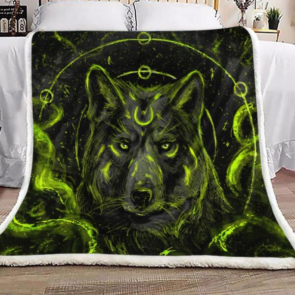Cool Green Wolf Fleece Blanket Sherpa Blanket