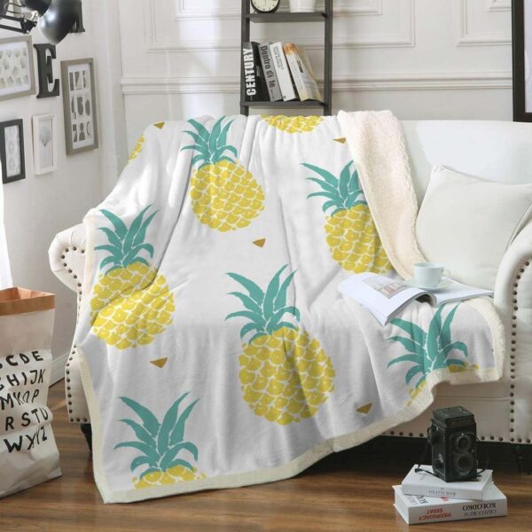 Sleepwish Pineapple Fleece Blanket Sherpa Blanket