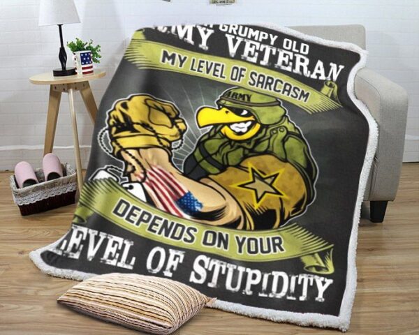 I Am A Grumpy Old Army Veteran Fleece Blanket Sherpa Blanket