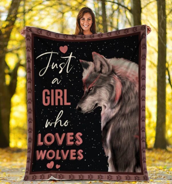 Just A Girl Who Loves Wolves Grey Wolf Fleece Blanket Sherpa Blanket