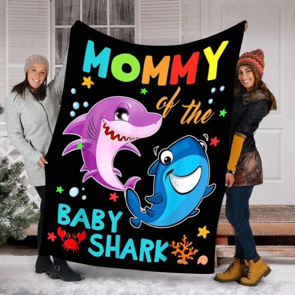 Mommy Of The Baby Shark Birthday Mommy Shark Fleece Blanket Sherpa Blanket