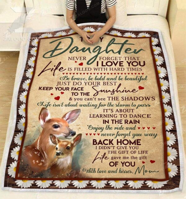 Deer To My Daughter Your Way Back Home Love Mom Fleece Blanket Sherpa Blanket
